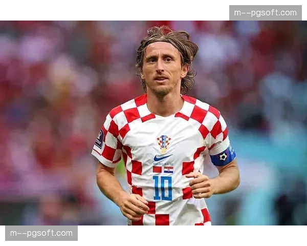 莫德里奇续约谈判进入关键阶段，38岁中场大师未来悬而未决