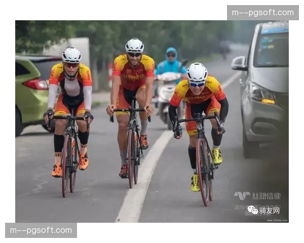 首届“丝绸之路”国际大学生自行车挑战赛在西安启动