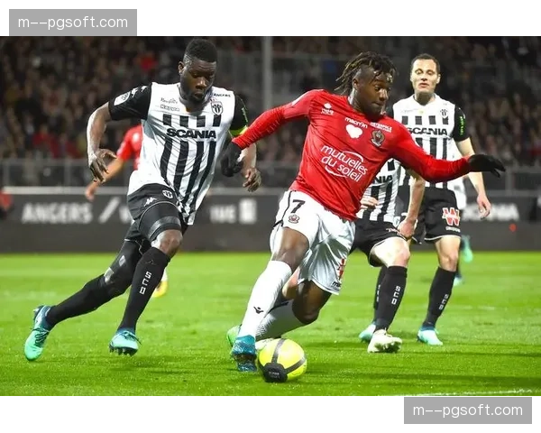 数据前瞻:尼斯vs朗斯,两支本赛季防守最佳球队的正面交锋 数据前瞻:尼斯vs朗斯,两支本赛季防守最佳球队的正面交锋