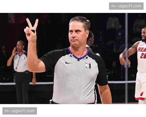 裁判团队准备就绪，季后赛执法标准与尺度统一成焦点